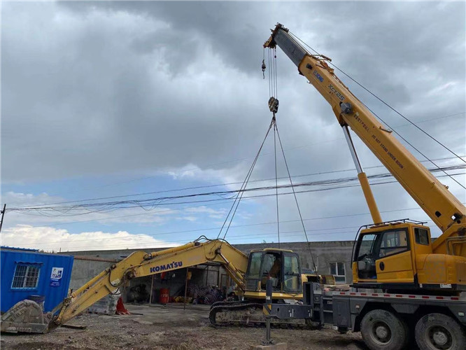 湘潭县25吨吊车的工作半径是多少？